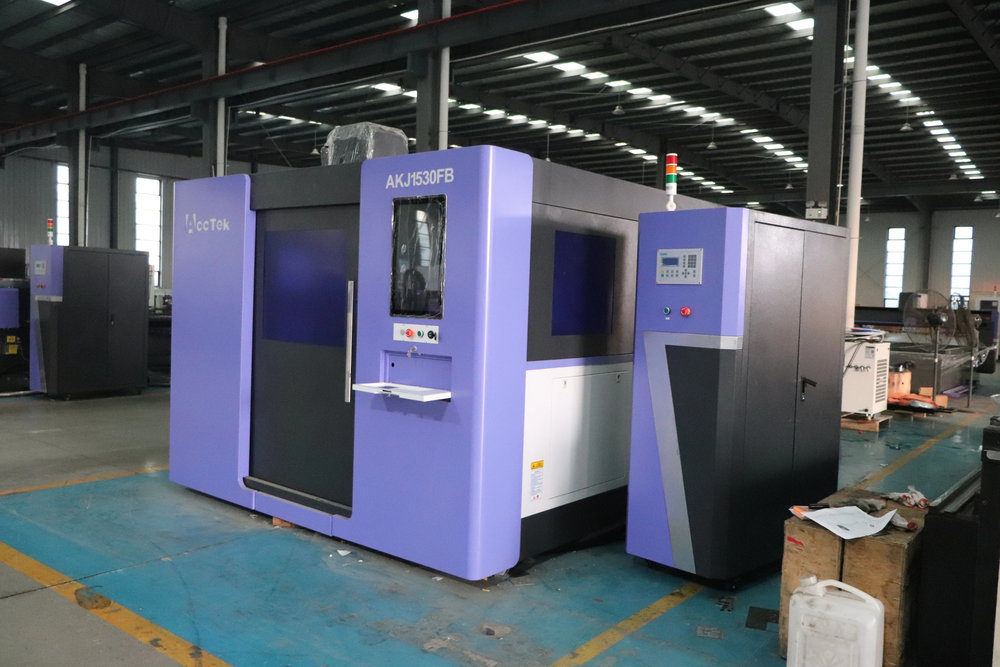 Machine de découpe laser à fib - Industrial Laser Enclosure avis et prix