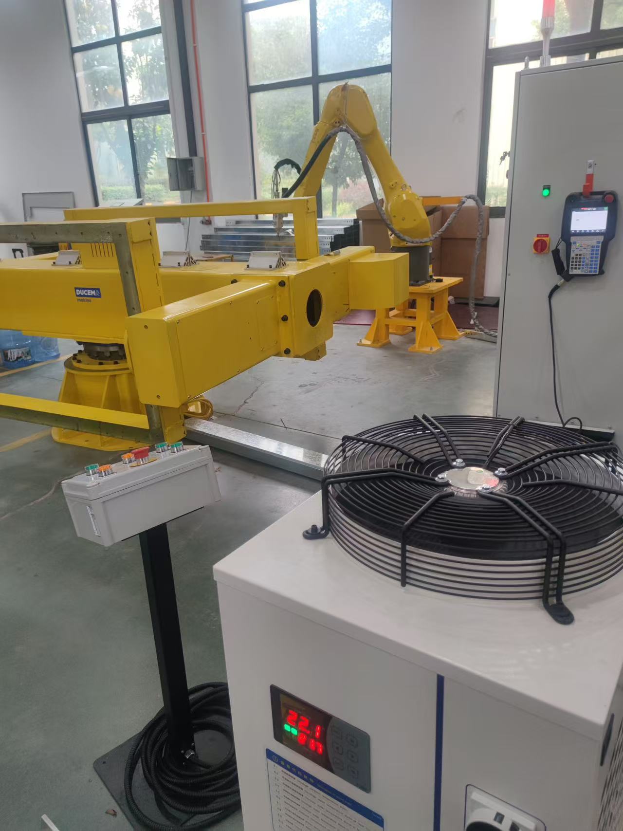 Découpeuse laser industrielle  - Industrial Laser Metal Cutter avis et prix